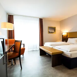 Hotel Domus, Múnich